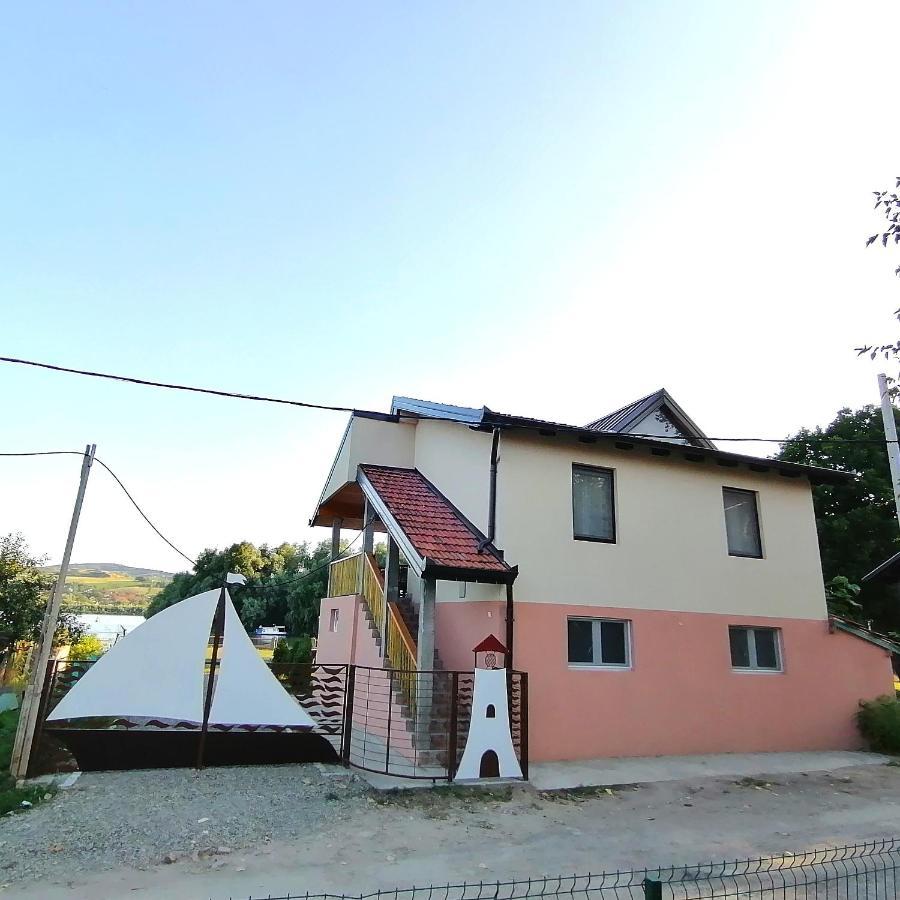 Captain'S House By The Danube River Cerevic Exterior foto